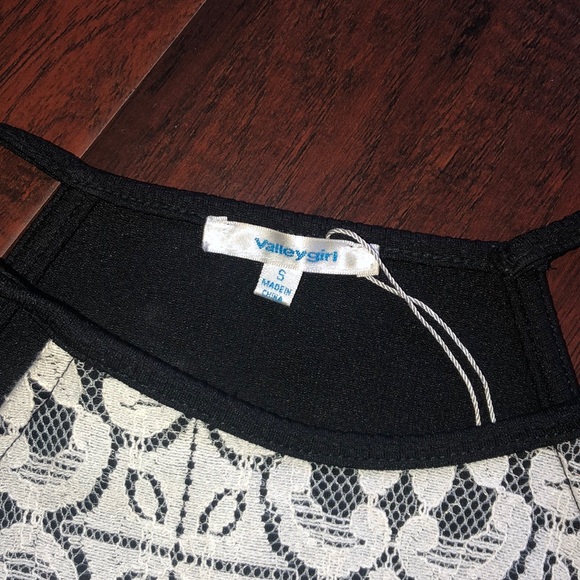 Crochet Front Top - Picture 4 of 4